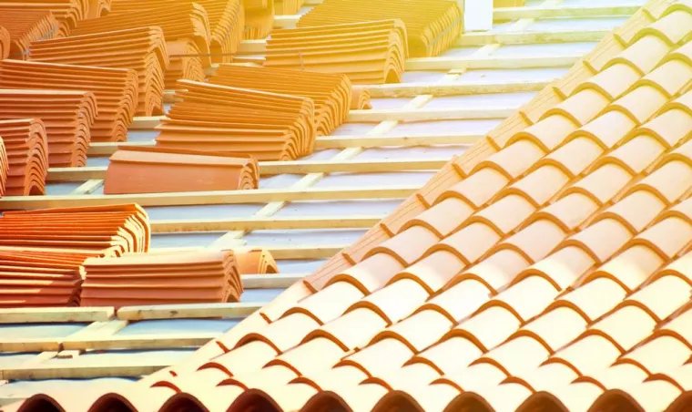 Pose de tuiles sur liteaux pour une maison familiale, Plaisir, JW SERVICES